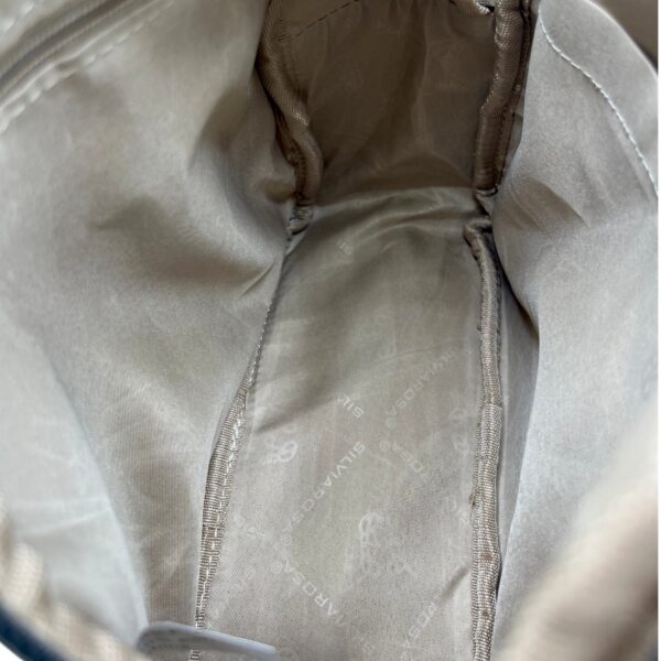 Interior rucsac damă Silvia Rosa Beige cu design floral și stil casual.