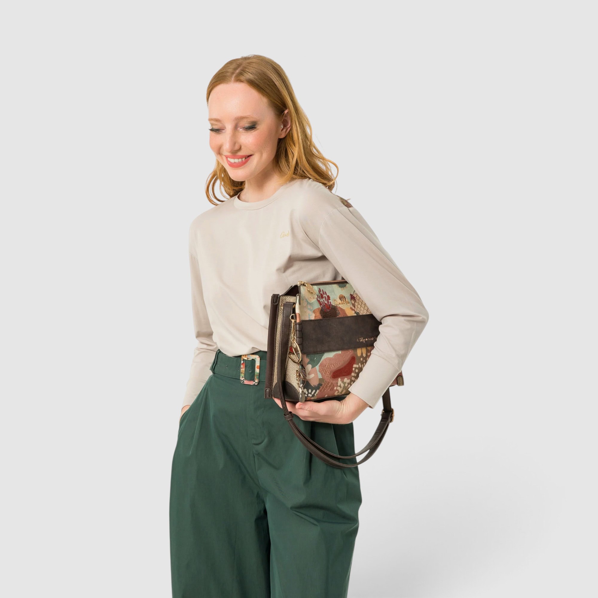 Geantă crossbody damă Anekke Blossom 43713-577 – dimensiune medie, 27 × 20 × 9 cm