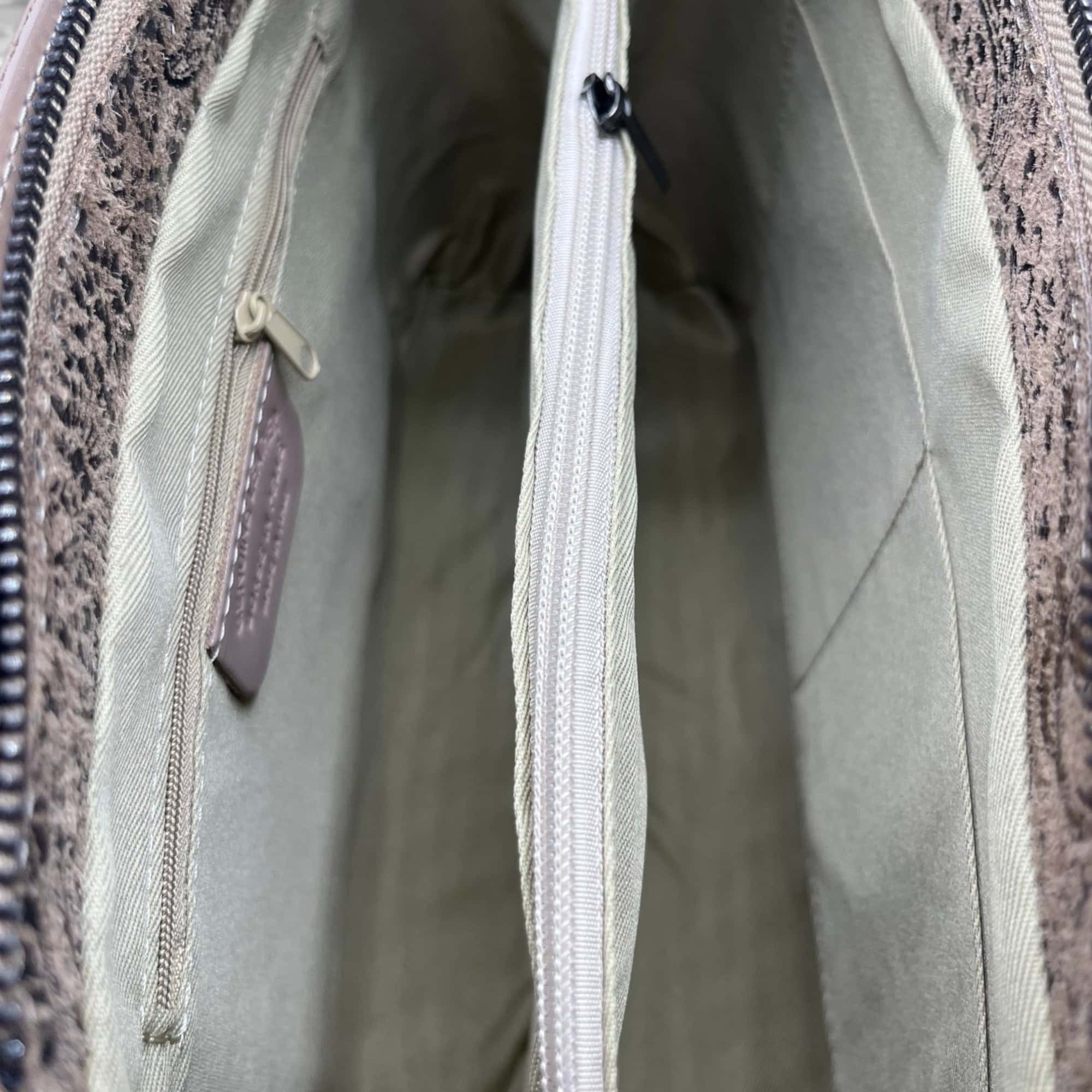Geantă damă din piele naturală florală Belle Monique BM185 – Taupe Cappuccino cu accente aurii | Design Italian Elegant, Compartimentare Dublă