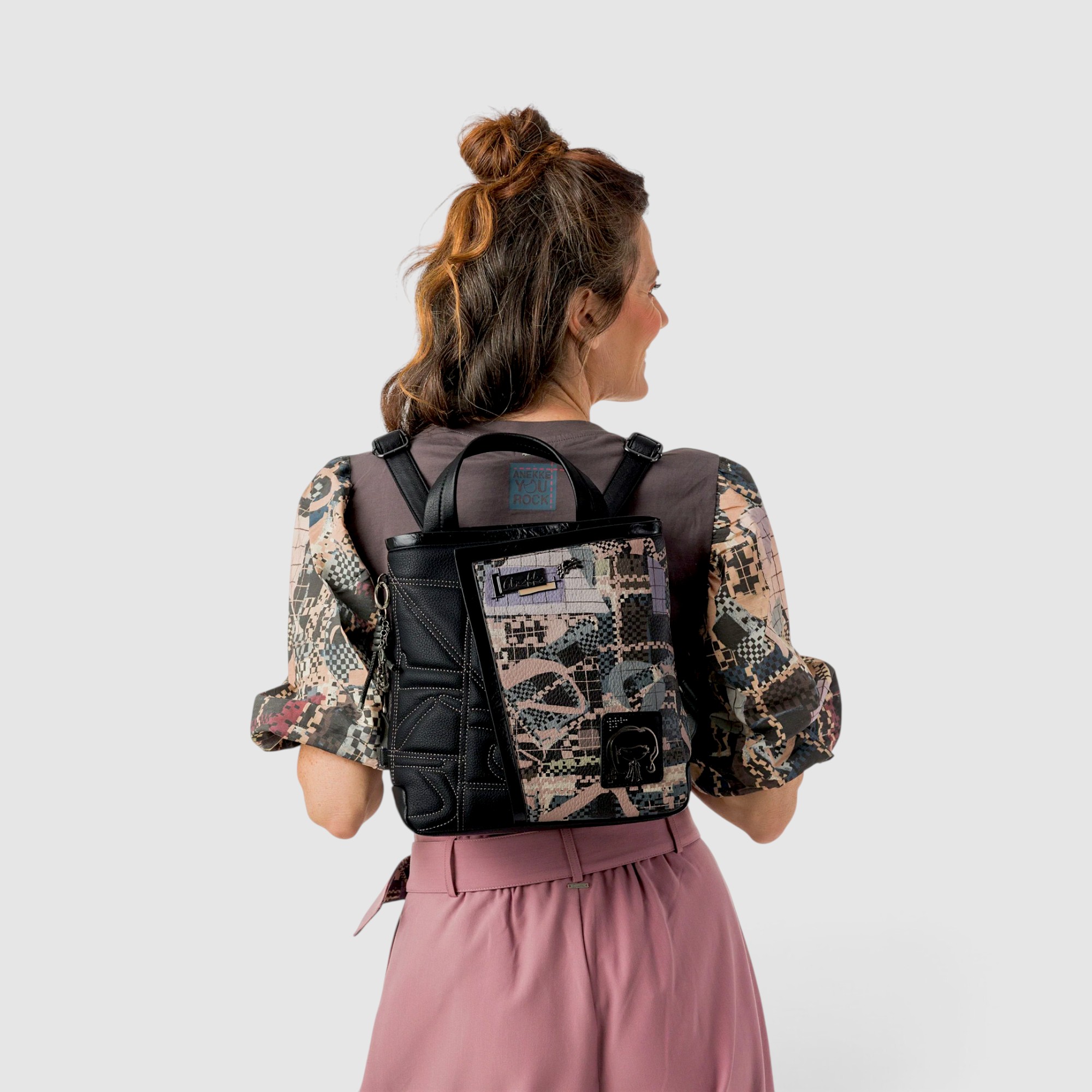 Rucsac damă Anekke Orchestra Iron 43755-058 – model pătrat, 30 × 29 × 12 cm (7) Rucsac damă Anekke Orchestra Iron 43755-058 – model pătrat, 30 × 29 × 12 cm