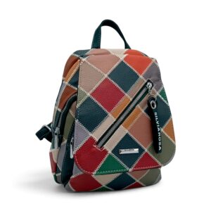 Rucsac damă verde cu model patchwork și fermoar decorativ.