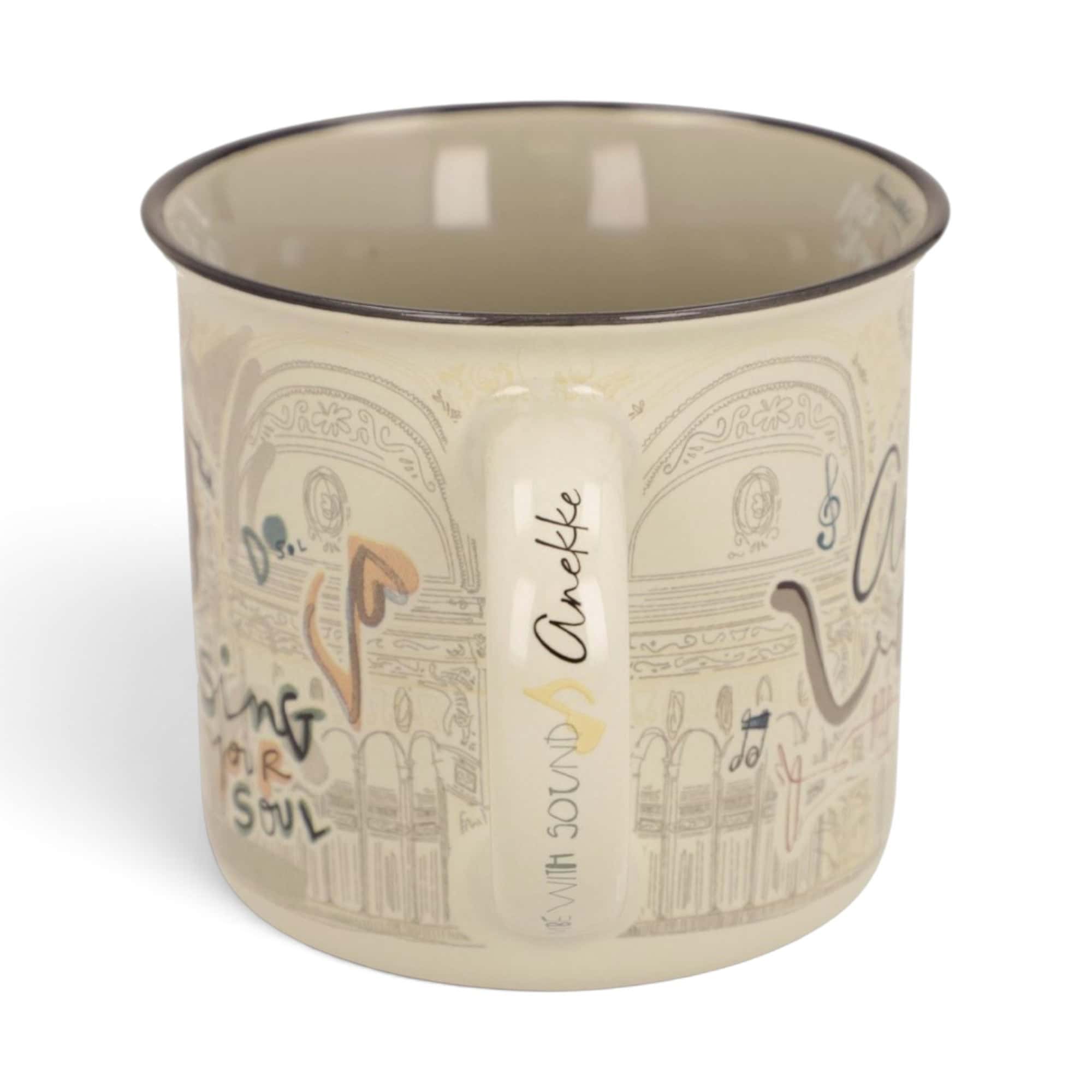 Cană din porțelan Anekke Orchestra 360 ml cu design artistic.
