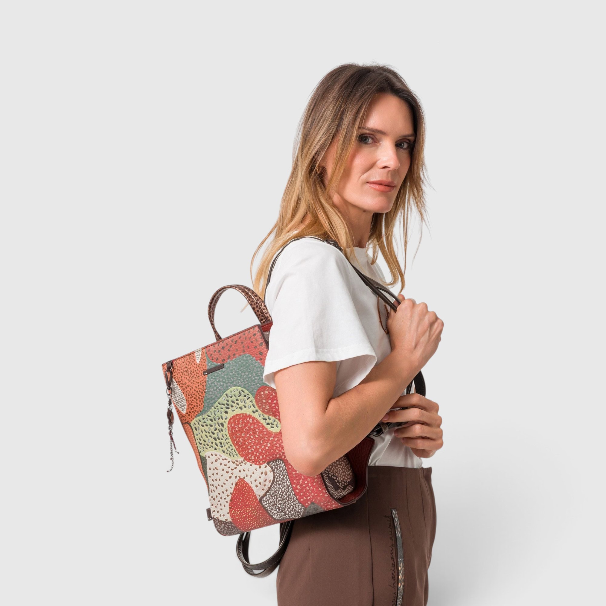 Rucsac damă Anekke Odyssey 43835-314 – pătrat, multicolor, 25 × 30 × 10 cm