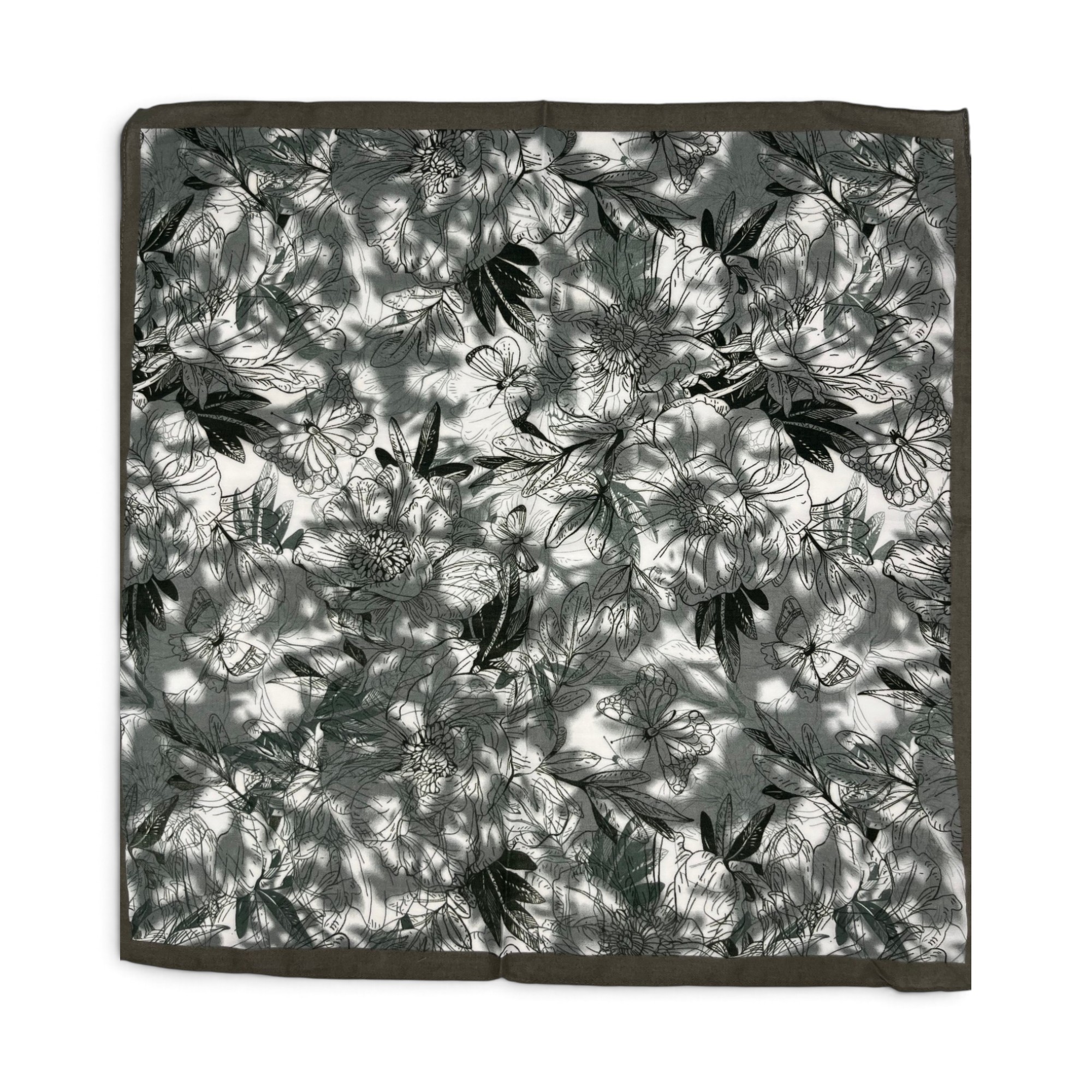 Batic damă verde salvie 70x70 cm cu imprimeu floral și fluturi, vedere completă.