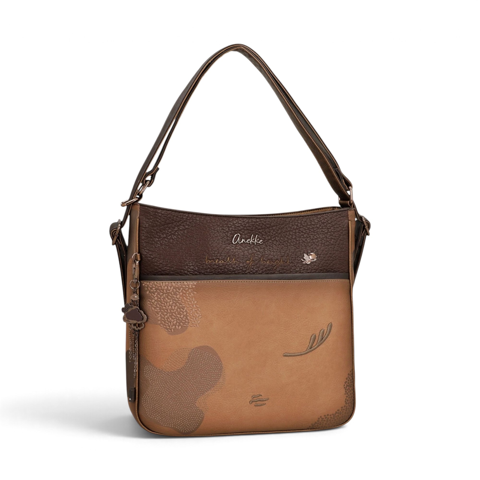 Geantă damă Anekke Voyage 43825-072 – convertibilă în rucsac, maro caramel, 32 × 31 × 11 cm Geantă damă Anekke Voyage 43825-072 – față, unghi