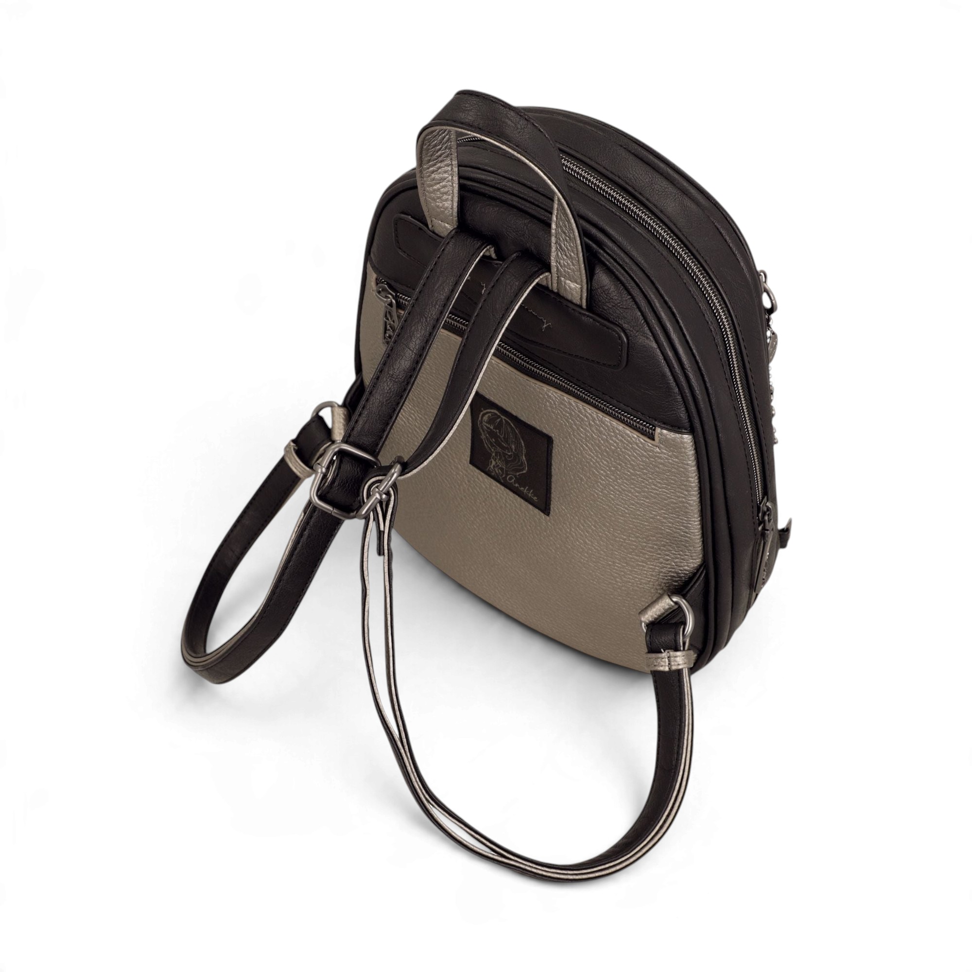 Rucsac damă Anekke Essence Black 43625-252 – negru, cu ținte metalice, 24 × 30 × 10 cm – imaginea 5
